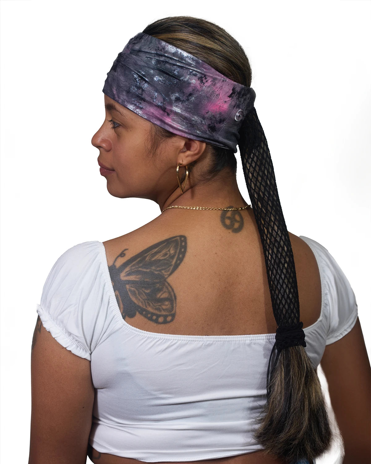 Pink Chic Vintage Foil wide headband with ponytail protector, back view on female model.